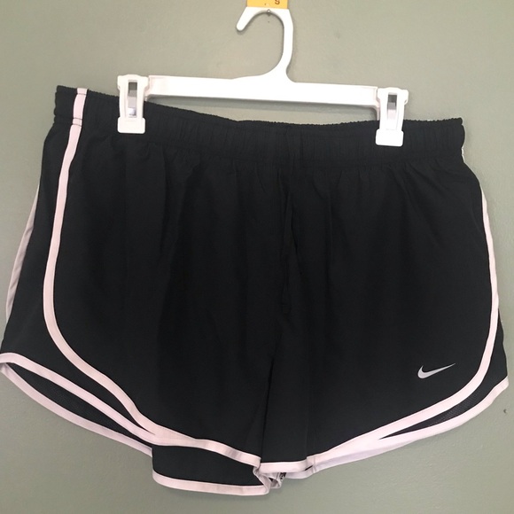 Nike Shorts - Picture 1 of 4